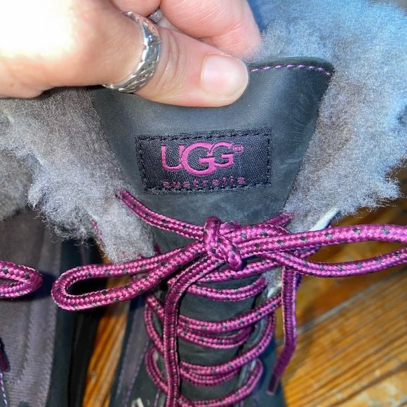 UGG CELISTE Sheepskin Insulated Winter Snow Boot Women’s Size 9, MSRP $225 - Picture 5 of 12